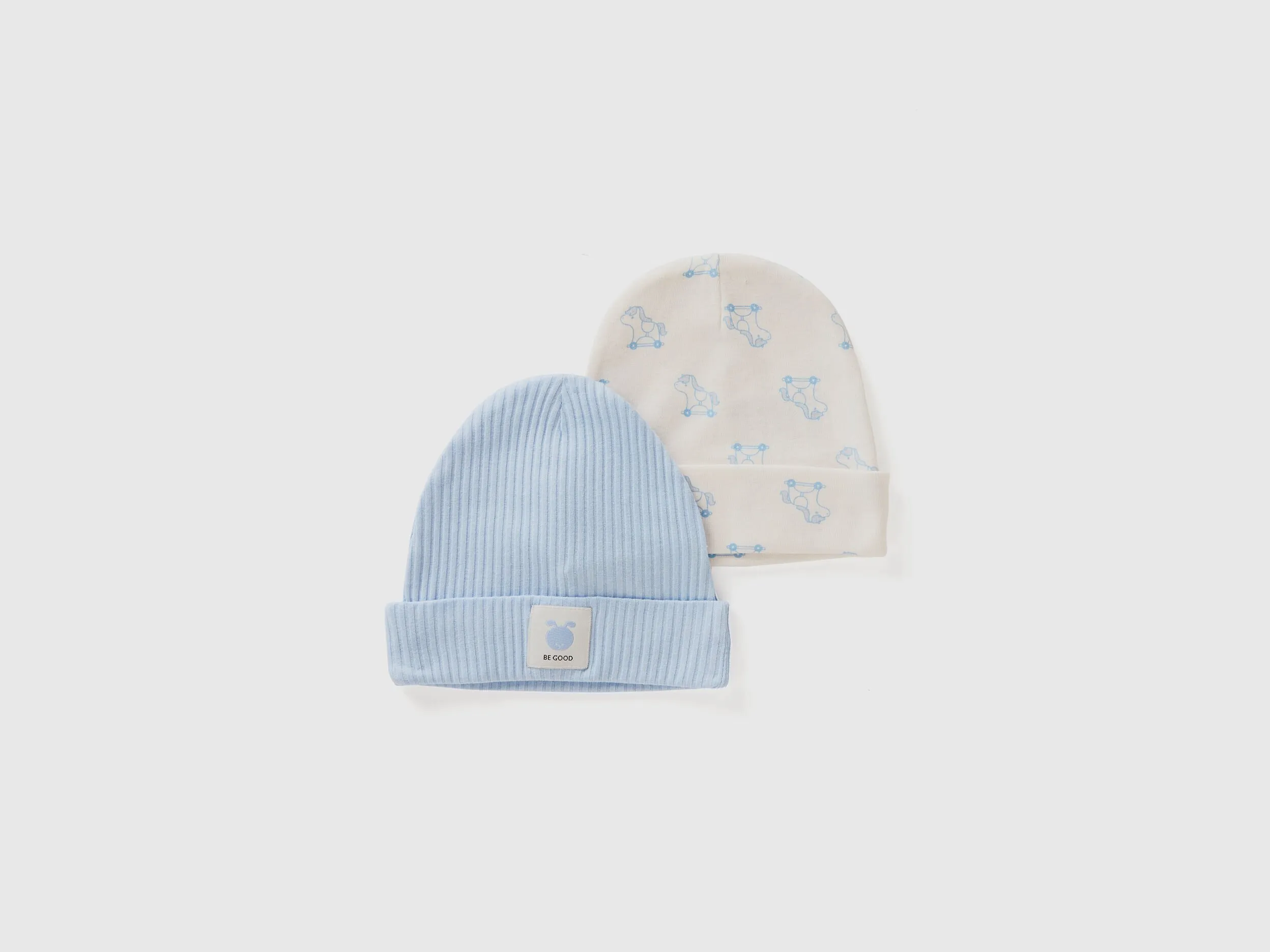 Dos gorritos de algodón orgánico
