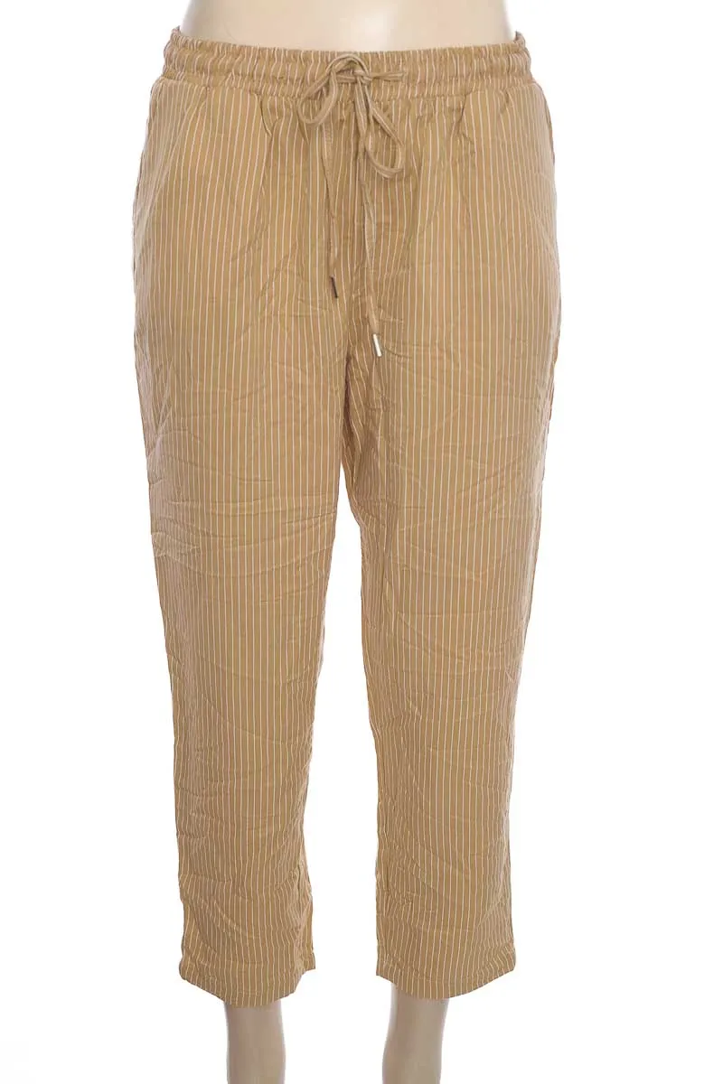 Pantalón color Beige - Closeando